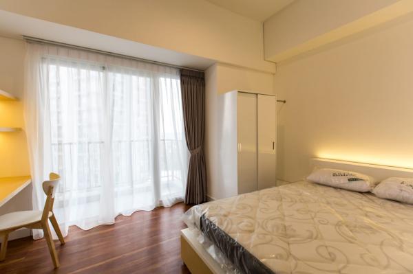 Sewa Apartemen Casa De Parco BSD, Tangerang, Full Furnished, FREE IPL