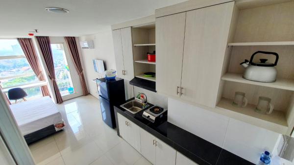 Sewa Apartemen Intermark BSD Tangerang Selatan - Lantai Tinggi, Studio 28 m2 Fully Furnished - Kompleks Swiss-belhotel, Associate Office Tower
