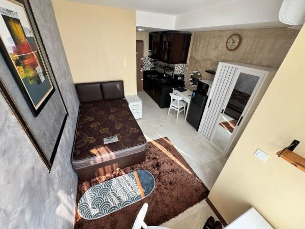 LARGE STUDY TABLE TO ALL STUDIO ROOM