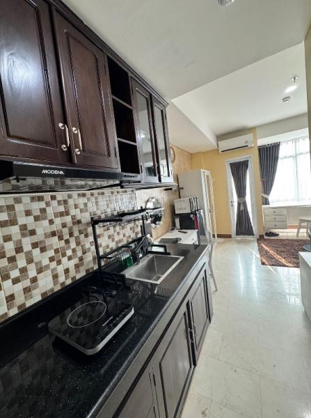 KITCHEN SET AREA