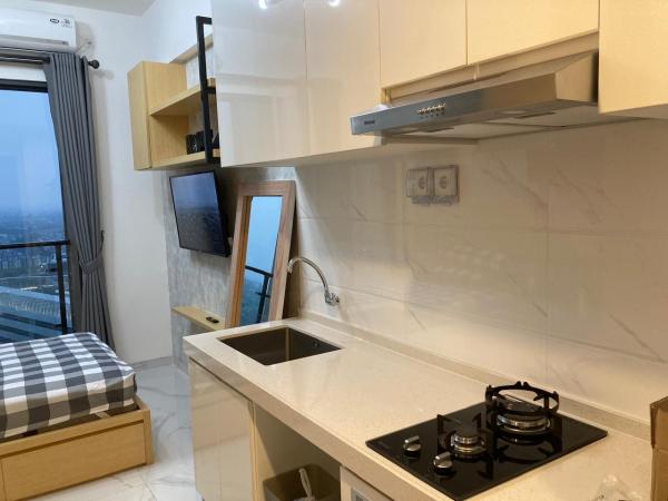 Sewa Apartemen Sky House BSD Tower Leoni Tangerang - Studio Full Furnished