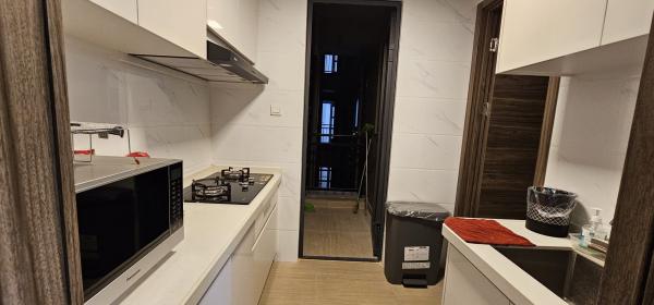 Disewakan / Dijual Apartemen 3BR Sky House BSD Tangerang - Fully Furnished