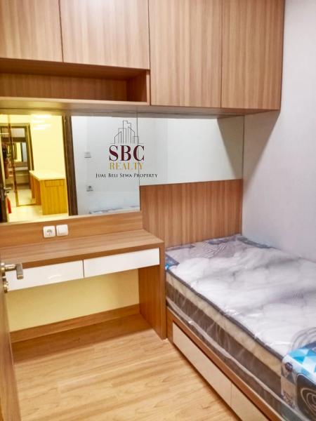 Disewakan Unit Apartemen Skyhouse BSD City Tangerang Furnished Bagus Tipe 3BR 