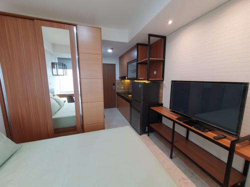 BROWN LOTUS PRIVATE STUDIO